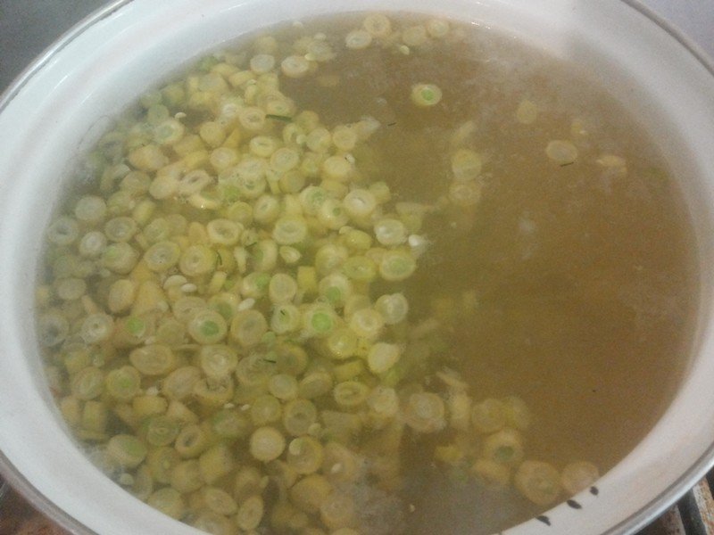 Суп с зелёным горошком замороженным