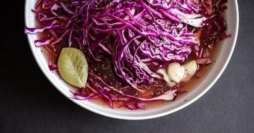 Салат с фиолетовой капустой