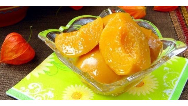 ТОП 4 рецепта, как просто замариновать персики в сиропе на зиму