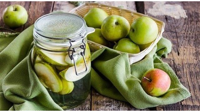 Компот из свежих яблок на зиму — 11 рецептов на 3 литровую банку