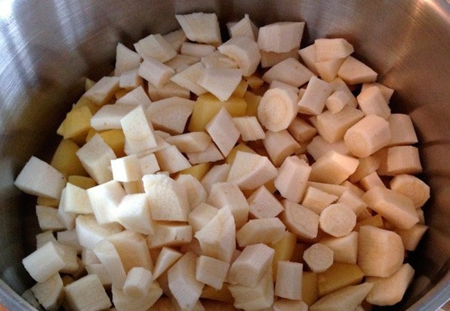 Квашеная капуста и картофель кубиками