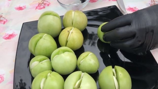 Зеленые помидоры запеченные в духовке