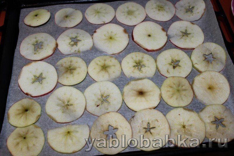 Яблочные чипсы в домашних условиях в духовке